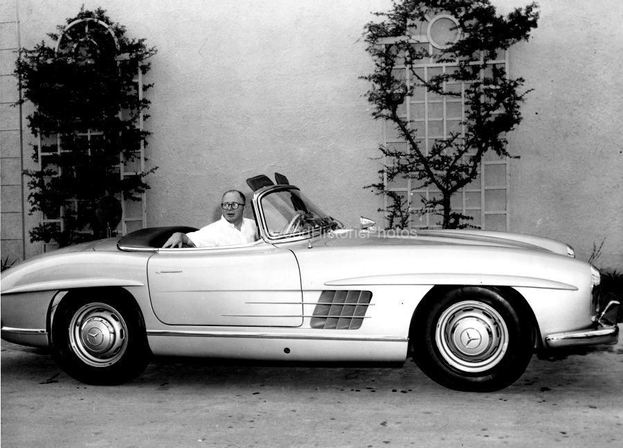 1959 Mercedes Benz Roadster wm.jpg